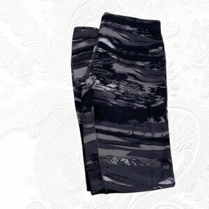 Calvin Klein Performance Quick Dry 3/4 Leggings (S)